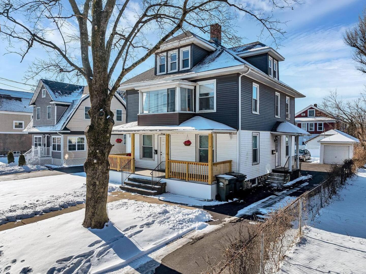 Welcome To Hat City Danbury, A Suburban Retreat Bagian luar foto